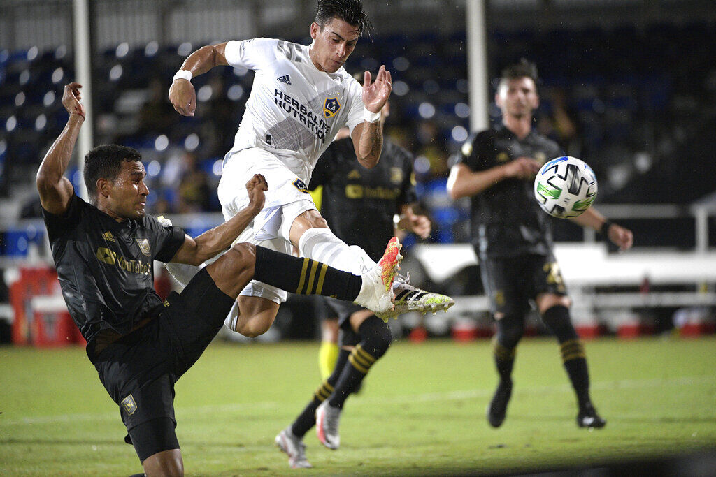 APTOPIX MLS LAFC Galaxy Soccer